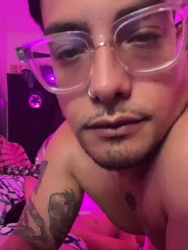 Cam4 Adult Video Chat of nicobruno