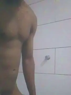 Cam4 Free Live Porn of lince41