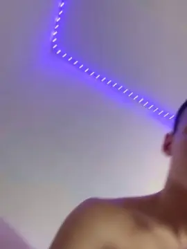 Cam4 Live Porn of LeoDelvey_