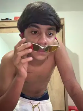 Cam4 Live Porn of gusztaa