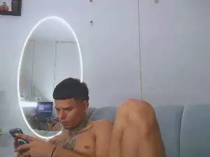 Cam4 Free Live Porn of Skartoliver