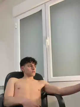 Cam4 Sex Cam of Shyboy911