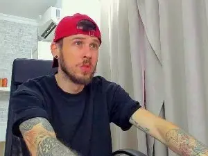 Cam4 Free Live Porn of JonahShaw