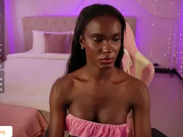 Cam4 Watch Live Sex Cams of Luana_risque