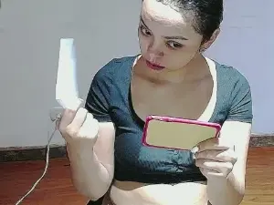 Cam4 Live Sex of emerald00_