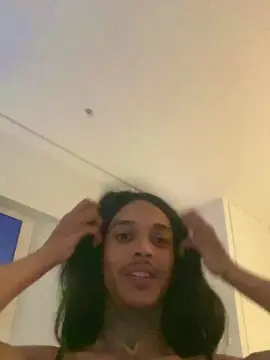 Cam4 Adult Webcam of Victor_Peace777