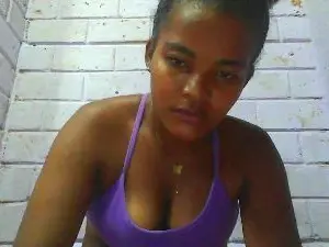 Cam4 Free Live Porn of carole18