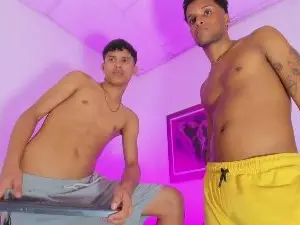 Cam4 Free Live Porn of Damian_cute01