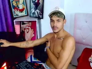Cam4 Nude Webcam of angel_foxc_
