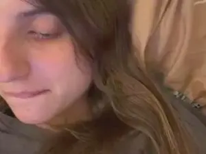 Cam4 Live Porn of BreanaHelmle