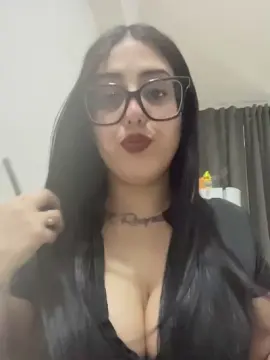 Cam4 Free Live Porn of paris888hot