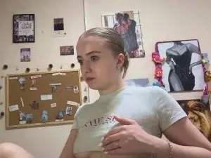 Cam4 Nude Webcam of WillettaMella