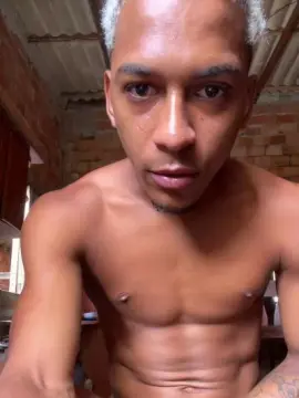 Cam4 Free Live Porn of Aikenn