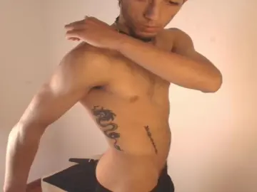 Cam4 Live Sex of rosse_one