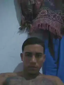 Cam4 Free Live Porn of Gui_carioca7