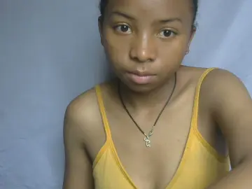 Cam4 Free Porn Cam of Rasoanir