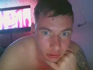 Cam4 Live Sex of SvenTwinkboy