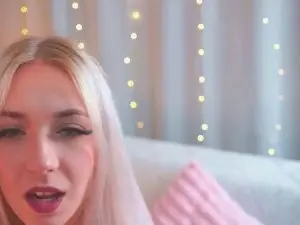 Cam4 Live Sex Cam of ReneePharr