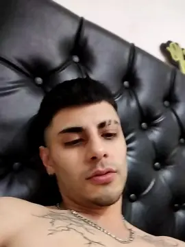 Cam4 Adult Webcam of chulodelghetto1