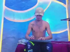 Cam4 Nude Webcam of Kroddy_Sw_