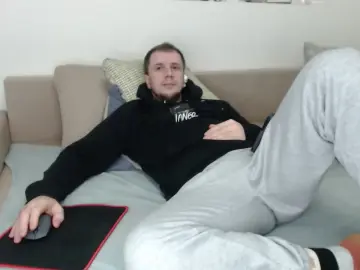 Cam4 Live Sex of Niikhard