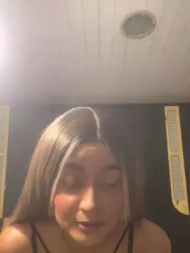 Cam4 Live Porn of BarbieGlow