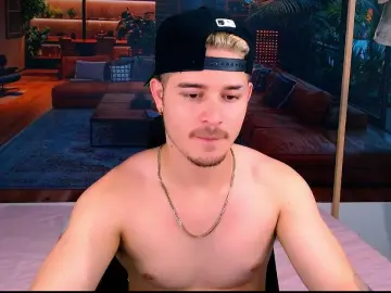 Cam4 Private Sex Chat of AlexPierss