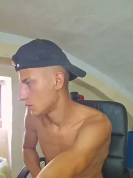 Cam4 Sex Chat of robinodxxx