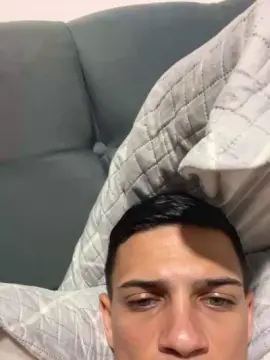 Cam4 Sex Cam of Aquilesjrr079