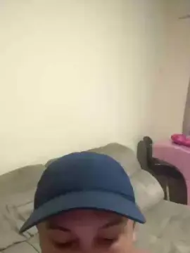 Cam4 Free Live Porn of Morenoyboy