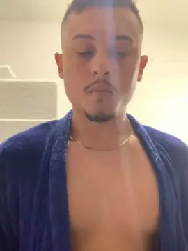 Cam4 Watch Live Sex Cams of Morenoyboy