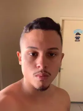 Cam4 Sex Cam of Morenoyboy