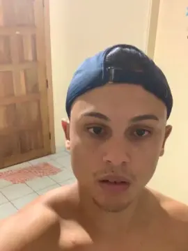 Cam4 Watch Live Sex Cams of Morenoyboy