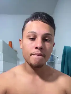 Cam4 Watch Live Sex Cams of Morenoyboy