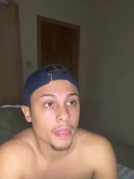 Cam4 Free Live Porn of Morenoyboy