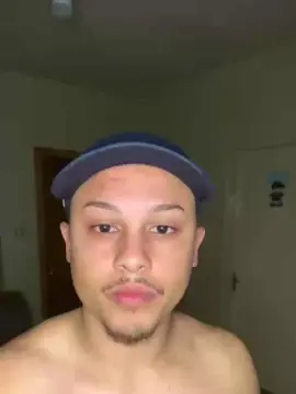 Cam4 Adult Webcams of Morenoyboy