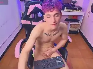 Cam4 Free Live Porn of ian_lombardi