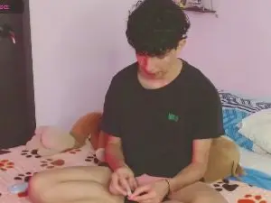 Cam4 Adult Webcam of cuddly_twink