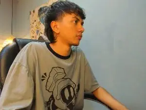 Cam4 Live Sex of markbow