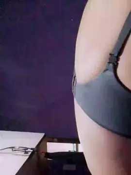 Cam4 Sex Chat of Small_baby_rose