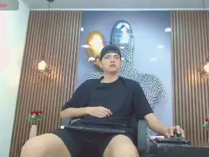 Cam4 Live Sex Cam of AlejoBussnek