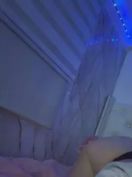 Cam4 Watch Live Sex Cams of Caramelo0