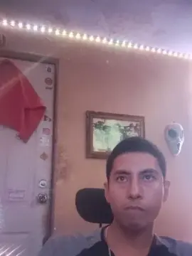 Cam4 Free Live Porn of Chxvez