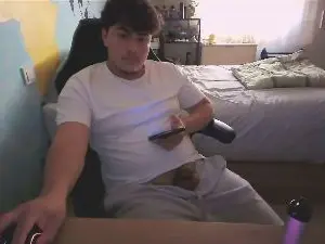 Cam4 Free Live Porn of Adriiiaar