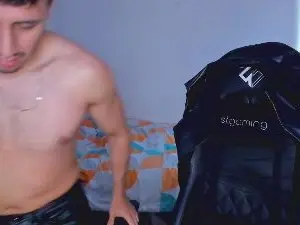 Cam4 Free Live Porn of Tommy_bred