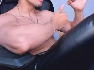 Cam4 Sex Chat of Tommy_bred