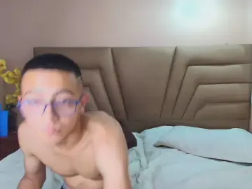 Cam4 Sex Chat of Crimsonsecretts