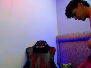 Cam4 Free Porn Cam of dilan_hott_