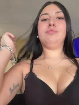 Cam4 Live Sex Cam of hottlatina_hot