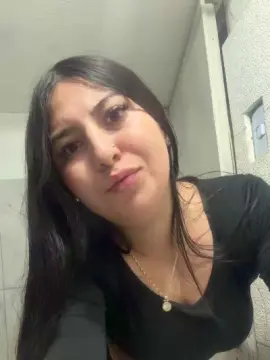 Cam4 Free Live Porn of hottlatina_hot